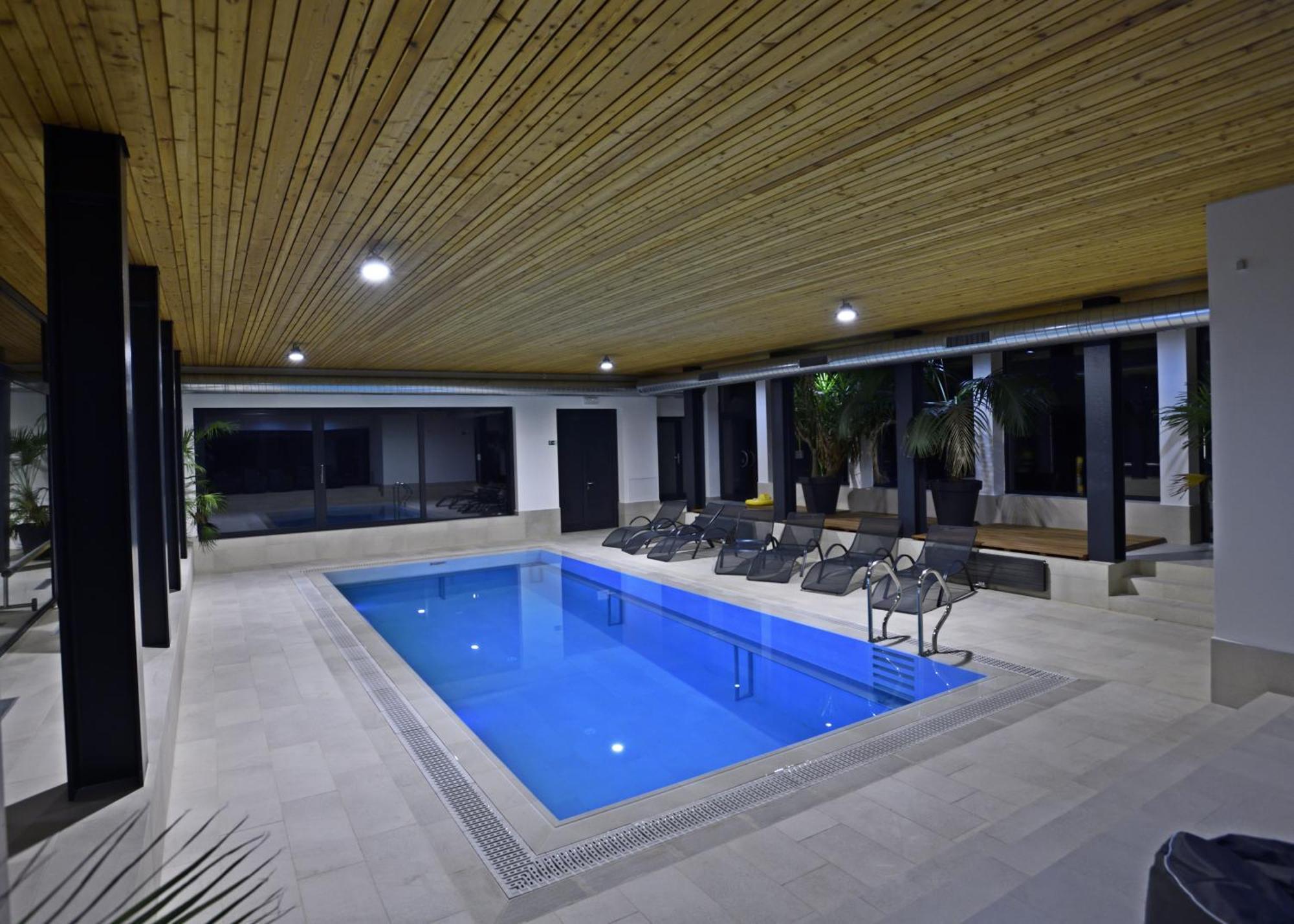 Sporthotel Barborka Глубока-над-Влтавою Екстер'єр фото